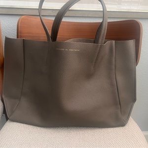 AMPERSAND AS APOSTROPHE FULL TOTE